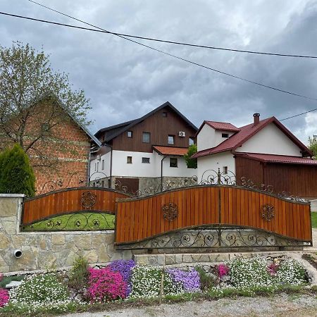 Ethno House Izvor Hotel Vrelo Koreničko Exterior foto